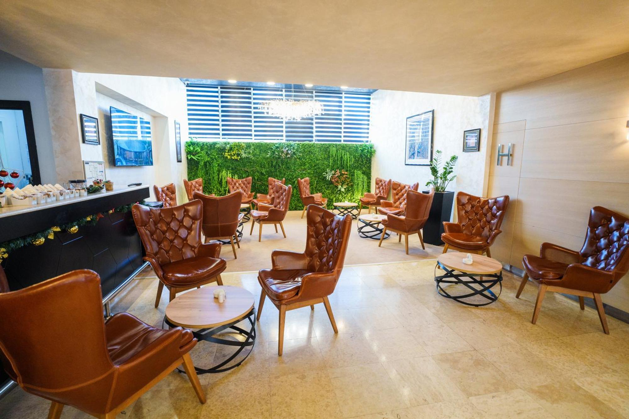 Hotel Monogram Park Ruma Exterior photo